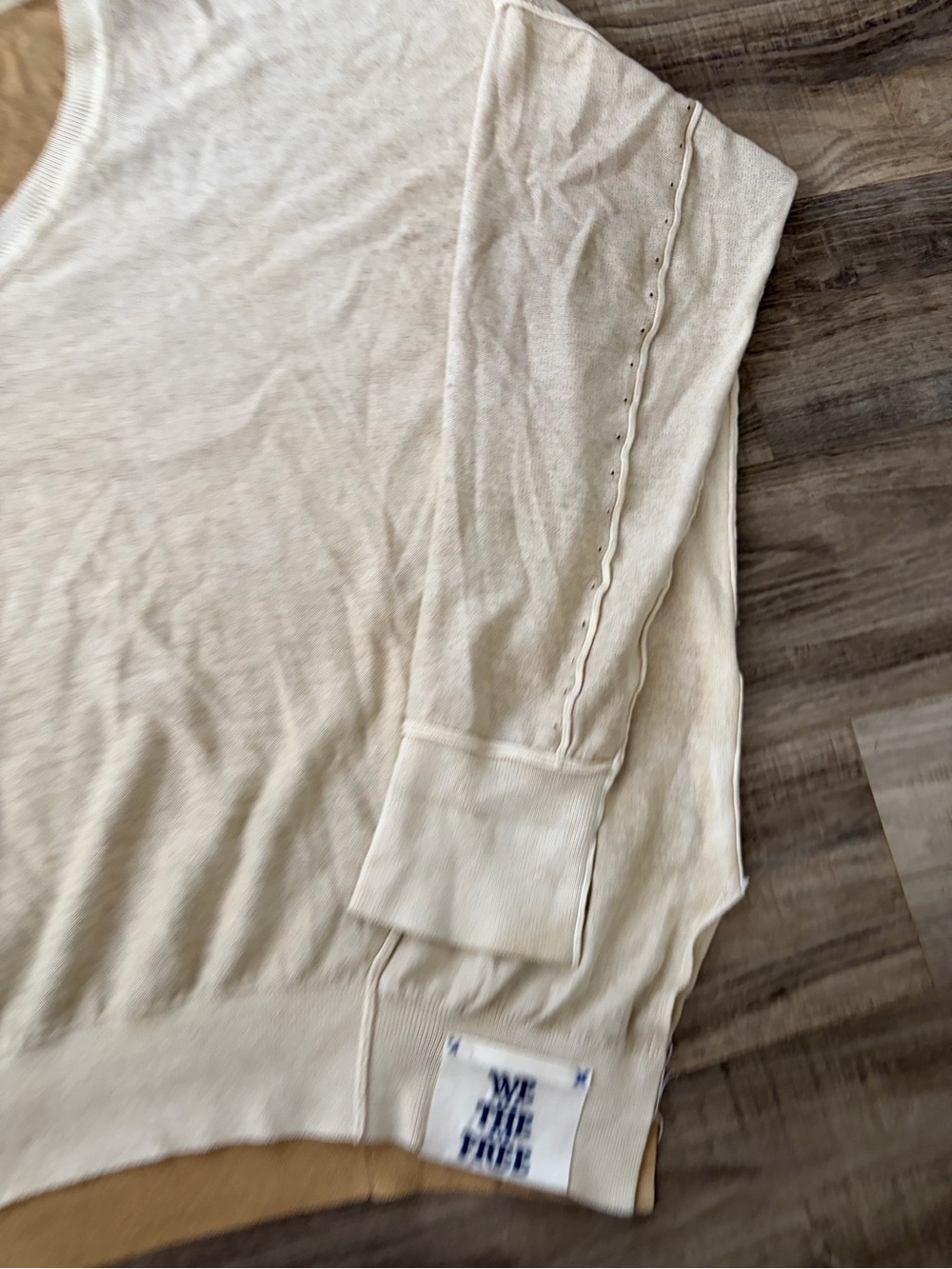 Free People We the Free Dolman Tan V-Neck
Pullover - Picture 8 of 8